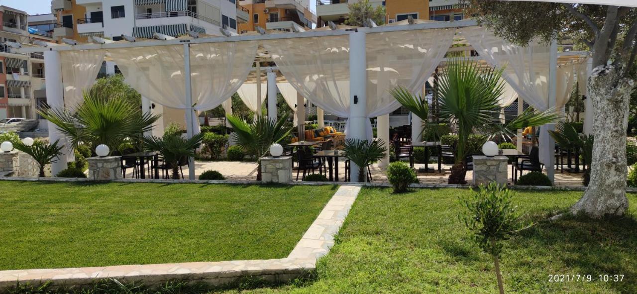 Luxury Beach Apartment In Qerret Golem  Eksteriør billede