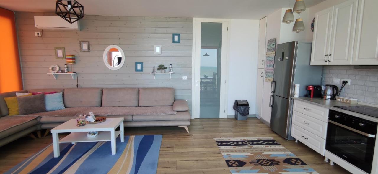 Luxury Beach Apartment In Qerret Golem  Eksteriør billede